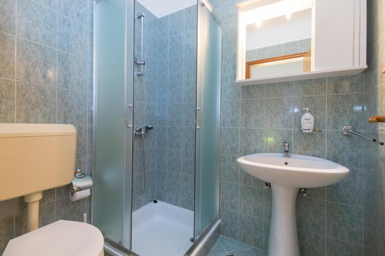 House Kontus Hotel Plomin Luaran gambar
